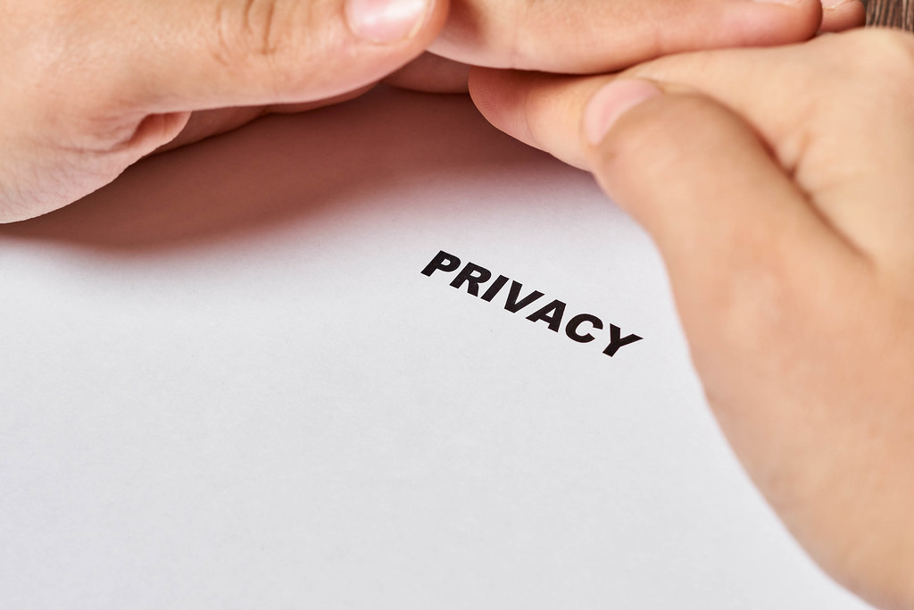 保护个人隐私的关键：谨慎选择电报账号交易伙伴