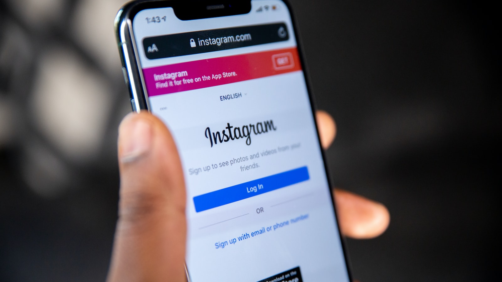 购买Instagram账户的合法性与道德考量